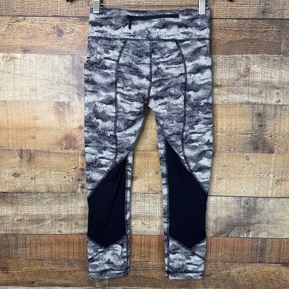 Lululemon Pace Rival Crop 22" Leggings Power Luxtreme Hazy Days White Black SZ 4 - Picture 5 of 11